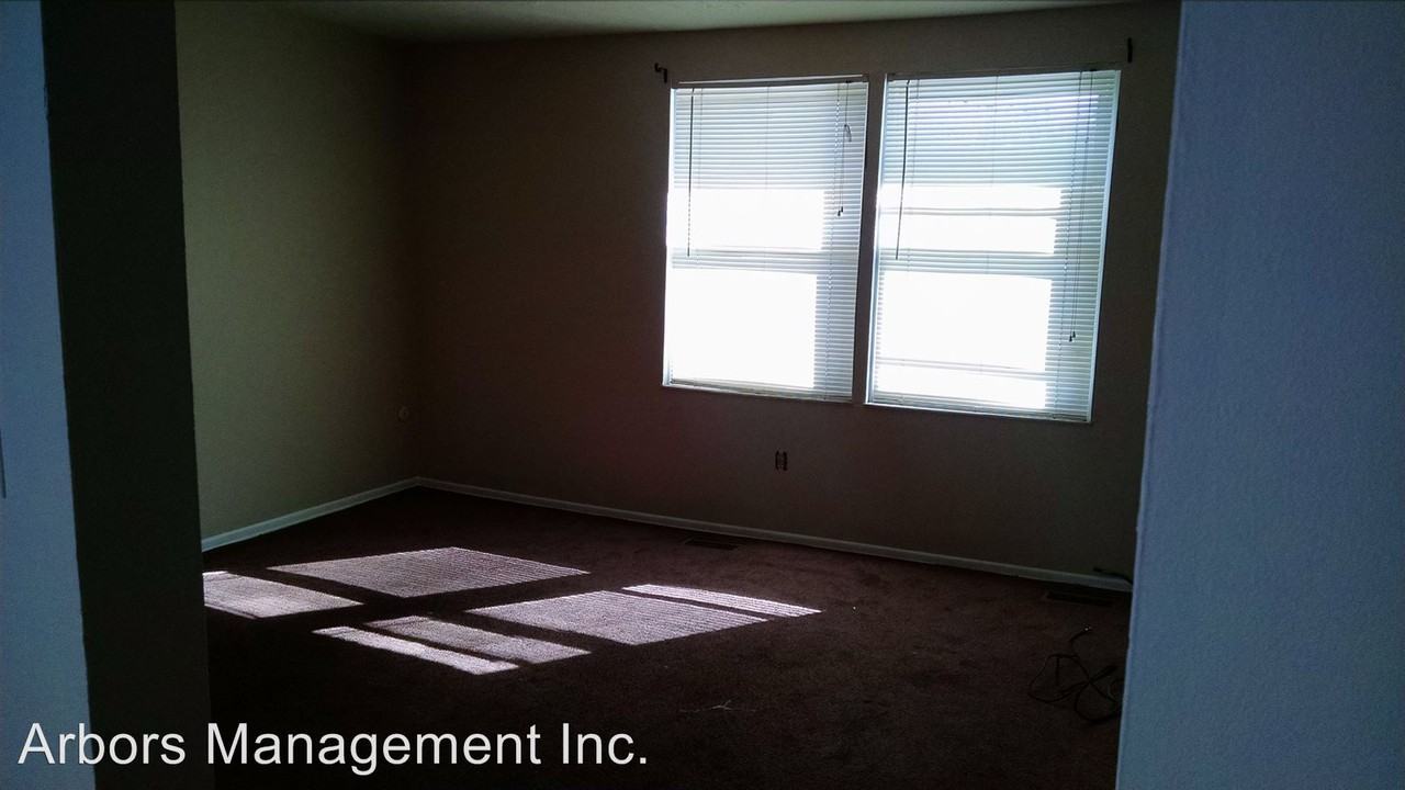 3271 Langfitt Ave - Photo 3 of 5