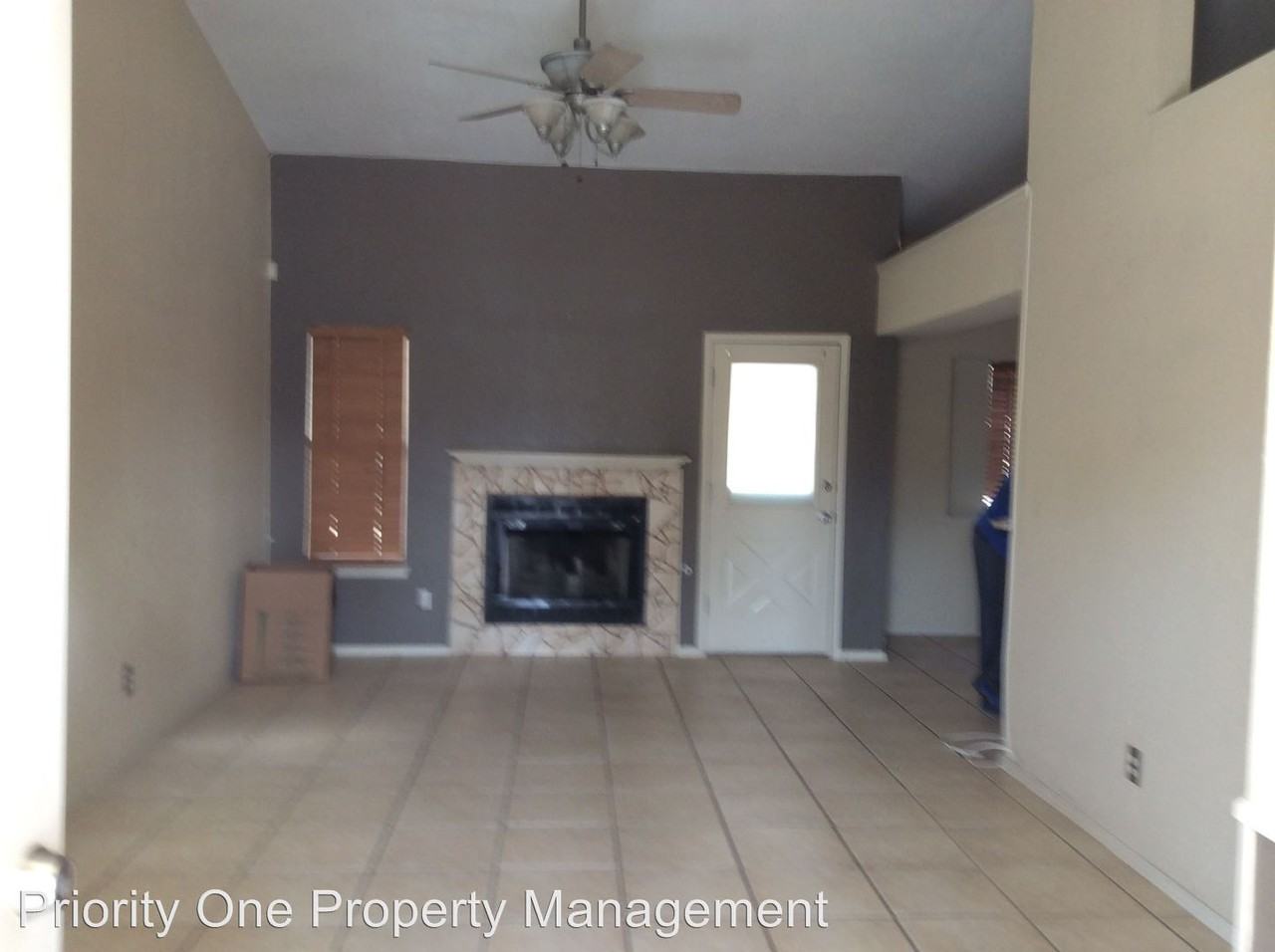 11945 Banner Run Dr - Photo 3 of 8