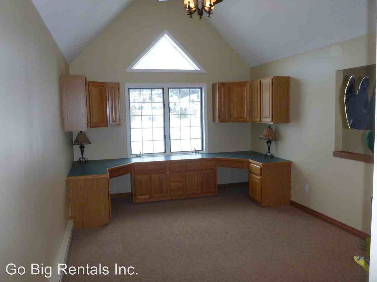 2090 Yellowtail Rd - Photo 3 of 13