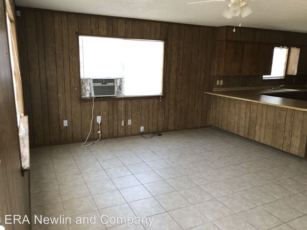 400 E 42nd St - Photo 2 of 10