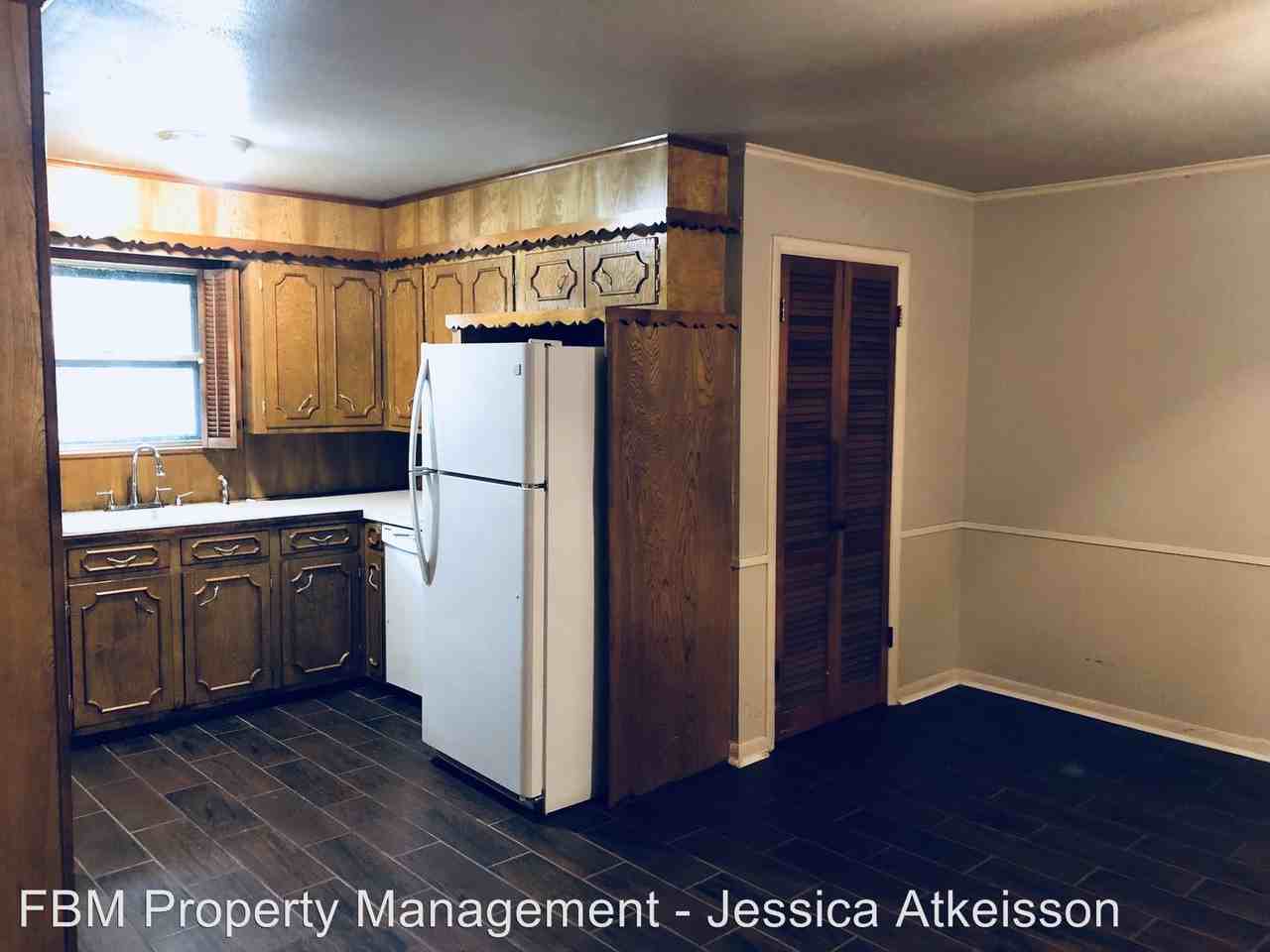 328 Enfield Cir - Photo 3 of 11