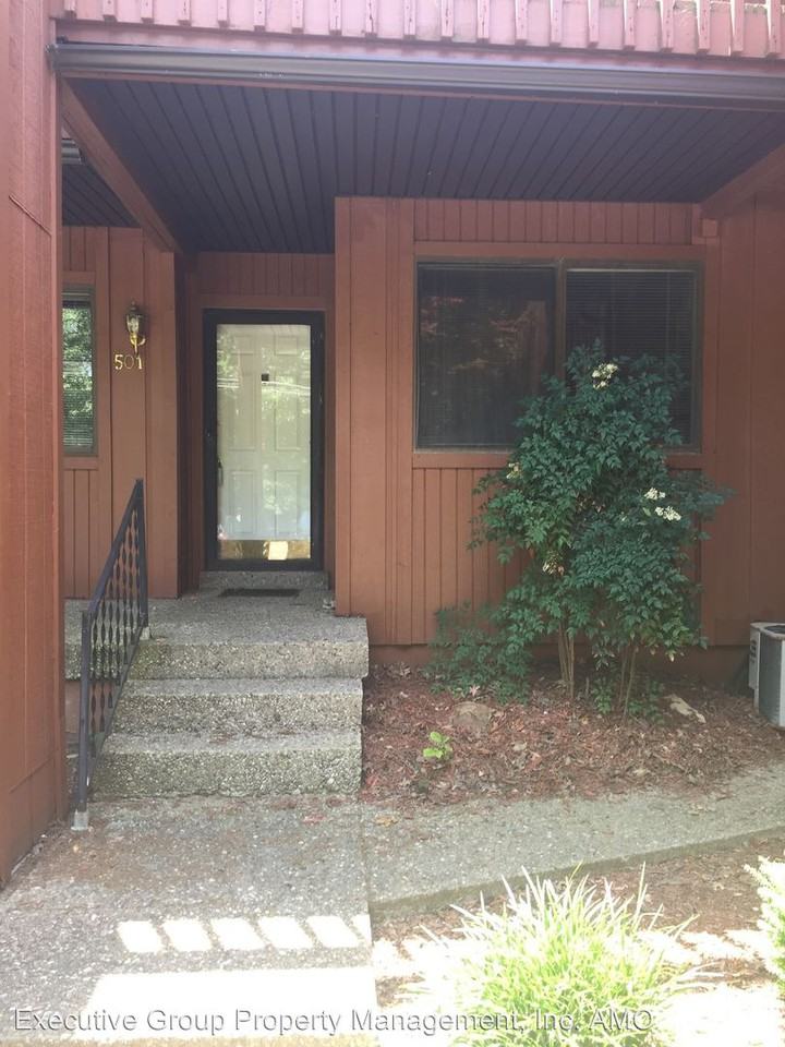 501 Piping Rock Rd #202 - Photo 2 of 27