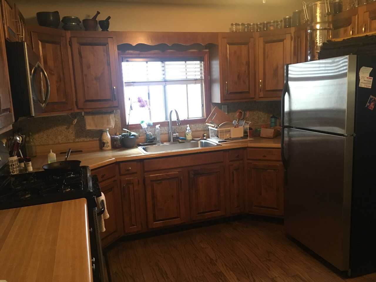 3301 North Griffin Avenue - Photo 3 of 6