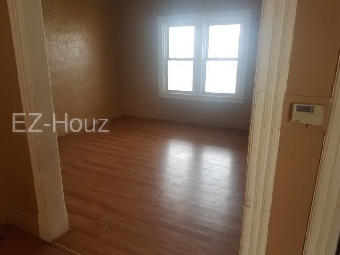 1821 Bailey Ave - Photo 2 of 9