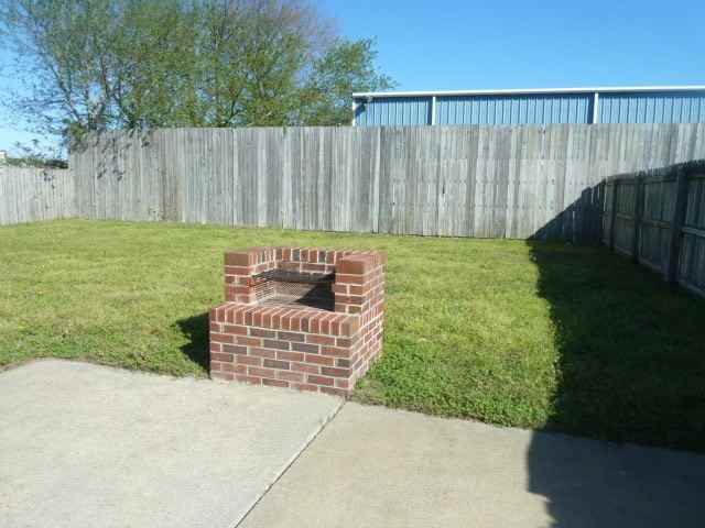 2472 Tullibee Dr - Photo 3 of 10