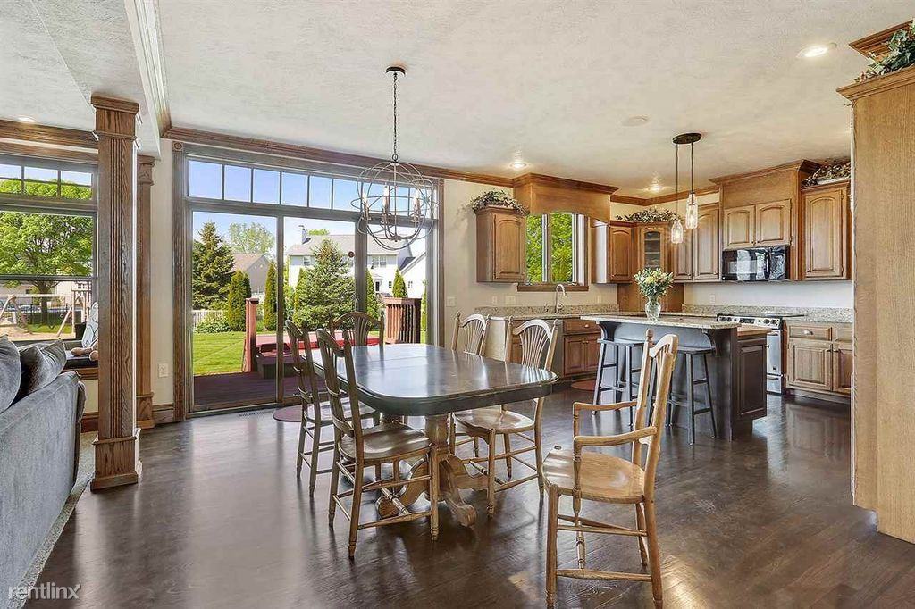 4774 Kings Ct - Photo 3 of 22