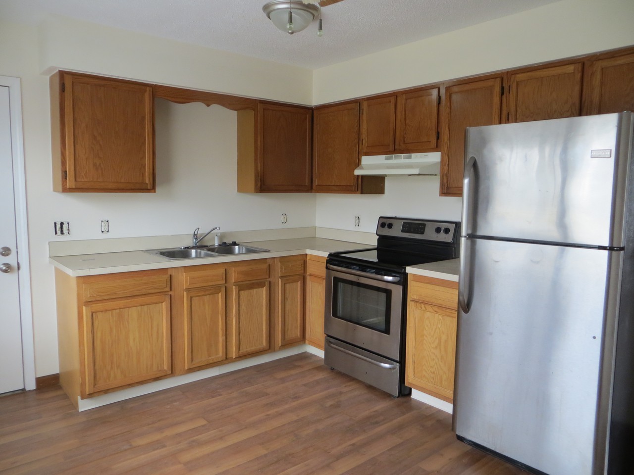 2107 Eddystone Ave - Photo 2 of 6