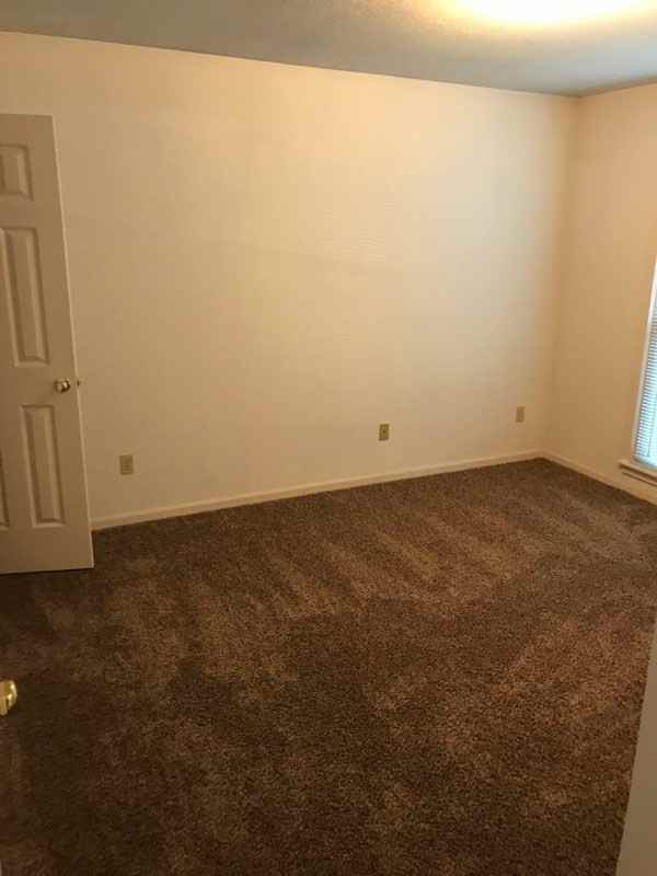 410 NE 96th Terrace - Photo 3 of 9