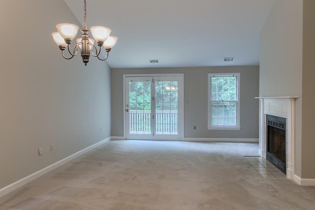 35 Essex Green Ln - Photo 3 of 27