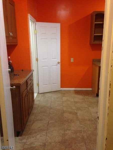 160 Hazel St - Photo 2 of 8