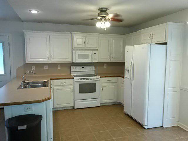 13 Cheyenne Dr - Photo 3 of 10