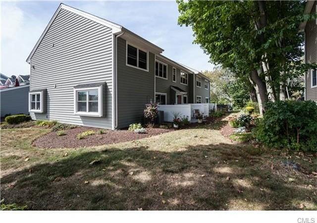 100 Mariners Walk, Milford, CT 06460 1 Bedroom Condo for 1,350/month