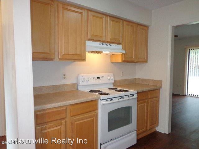 2119 Rolling Ridge Dr - Photo 3 of 14