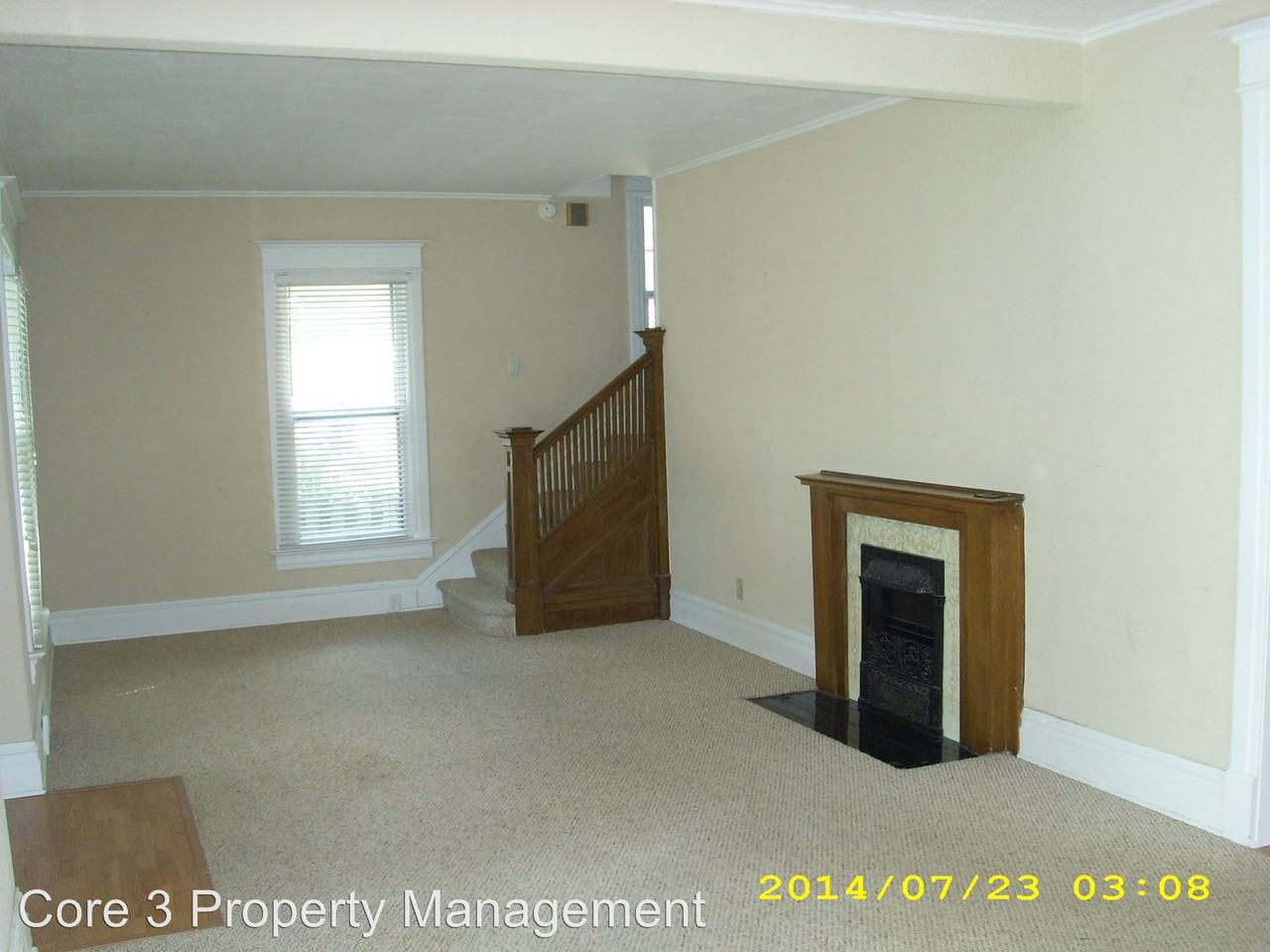 908 S Madison St - Photo 2 of 9