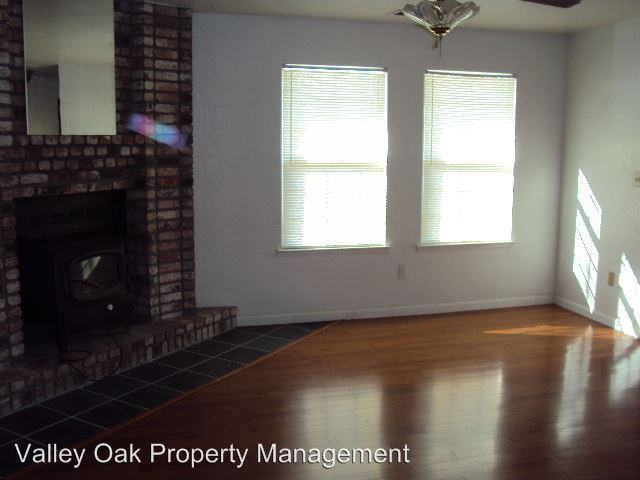 4143 Santa Fe St - Photo 3 of 6