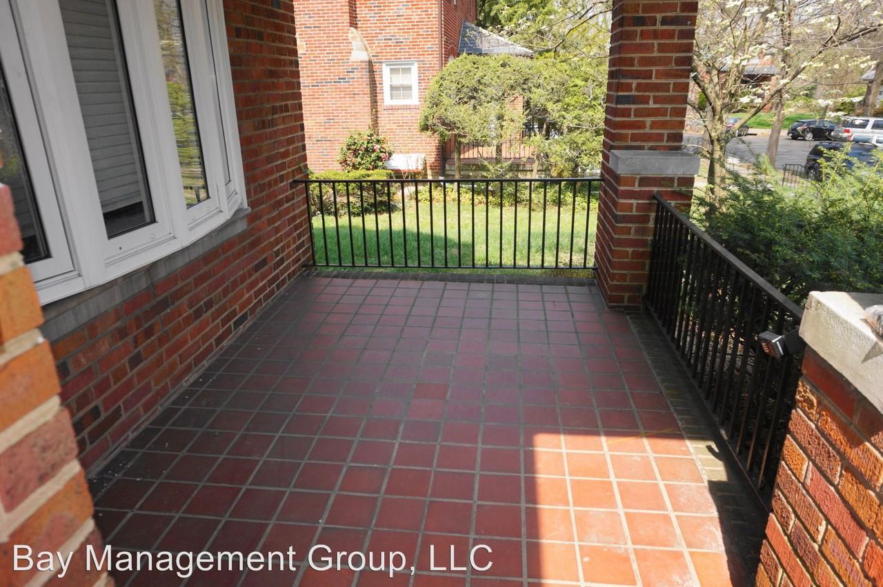 606 Nottingham Rd - Photo 2 of 26