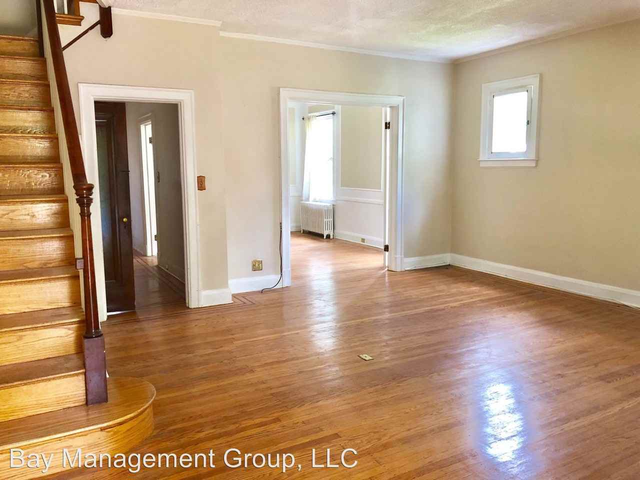 606 Nottingham Rd - Photo 3 of 26