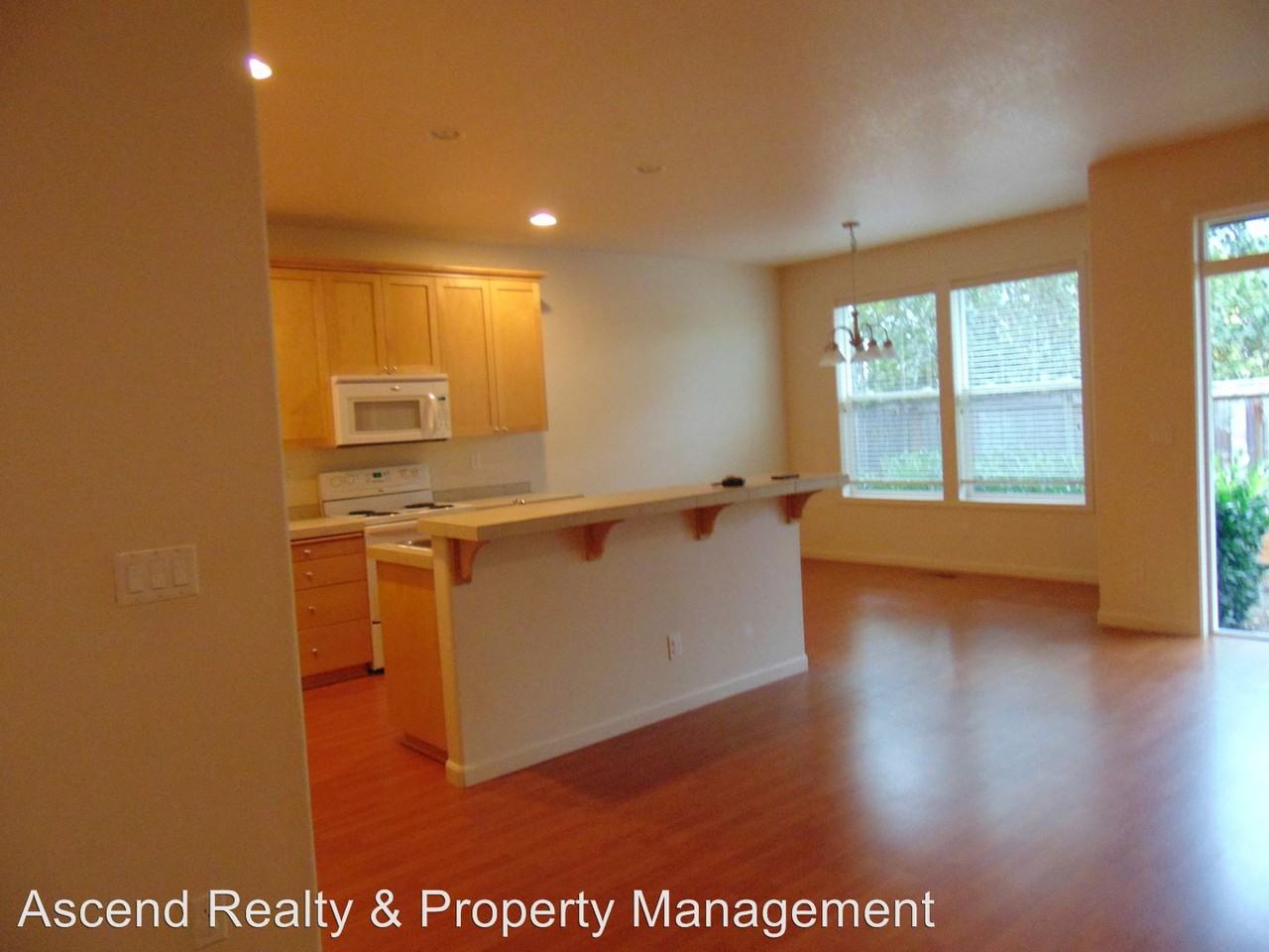 13055 SW Fitzwilliam Ct #3 - Photo 2 of 7