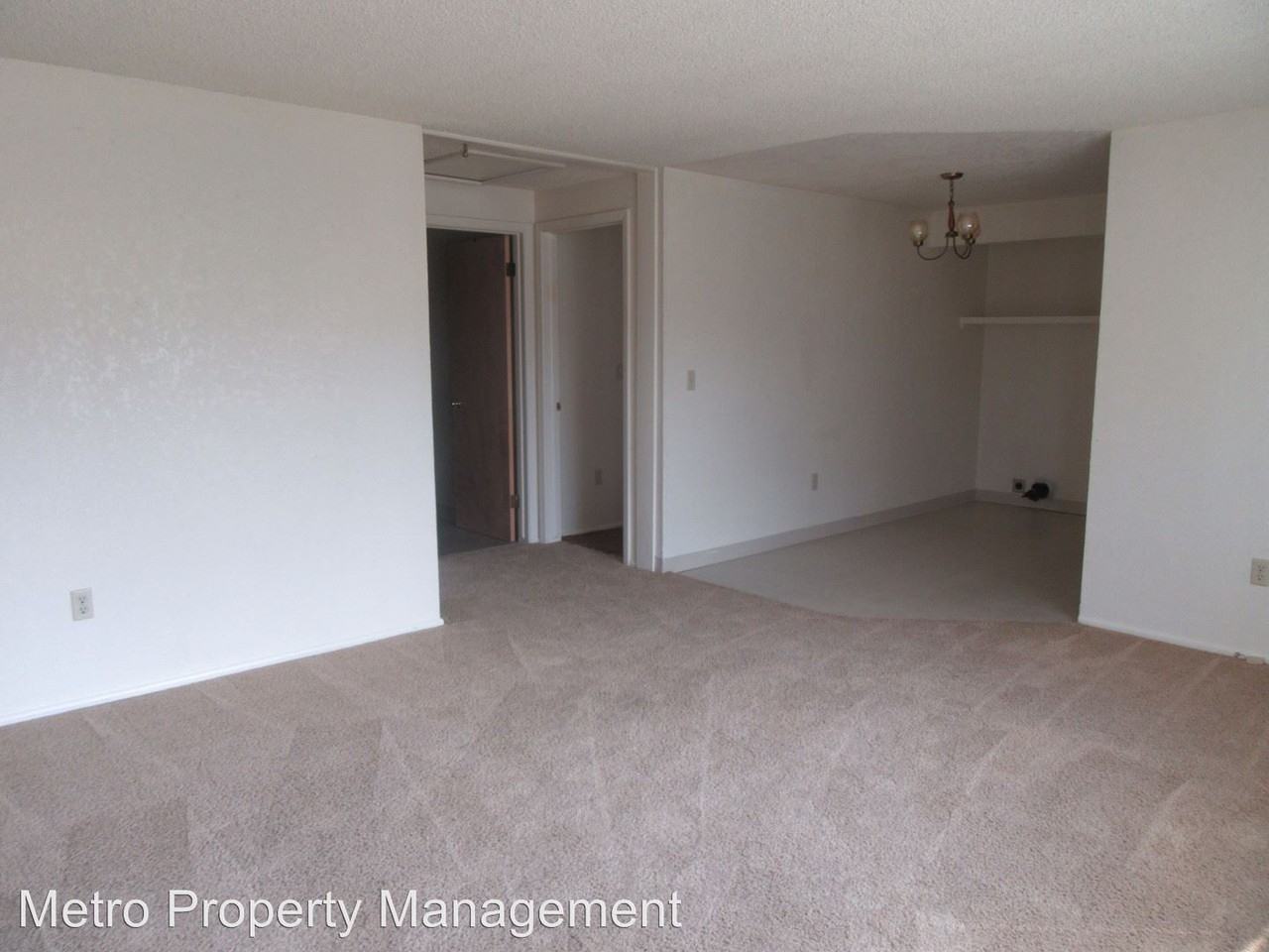 333 Phyllis Lane - Photo 3 of 9