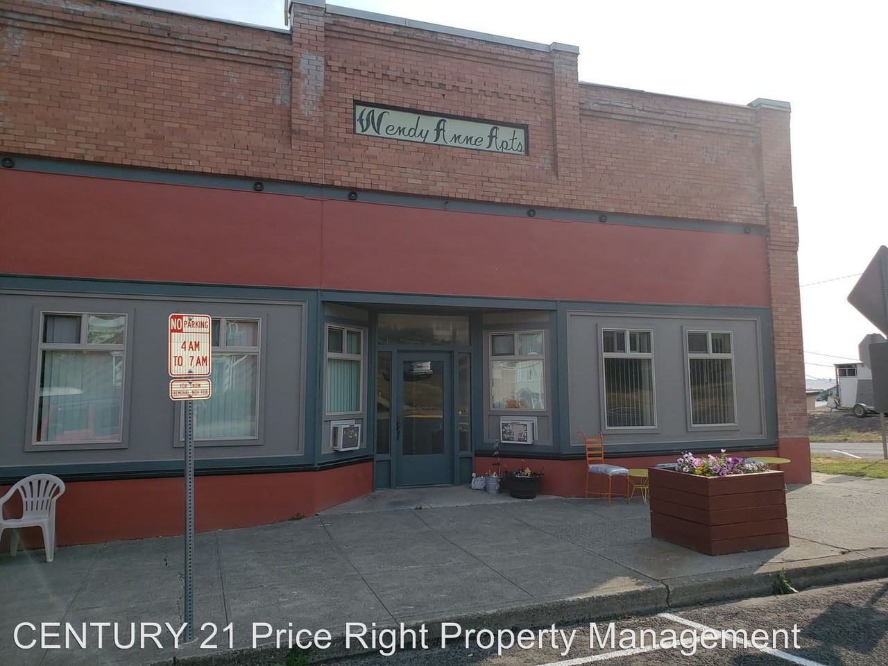 157 W. Walnut - Photo 3 of 9