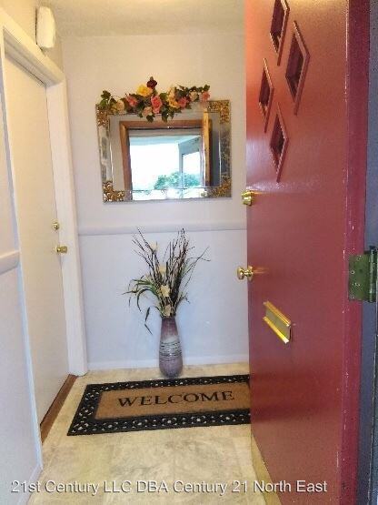 70 Eastside St - Photo 2 of 11