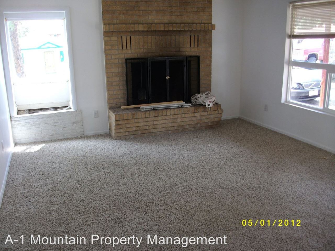 30453 Hilltop Dr - Photo 2 of 8