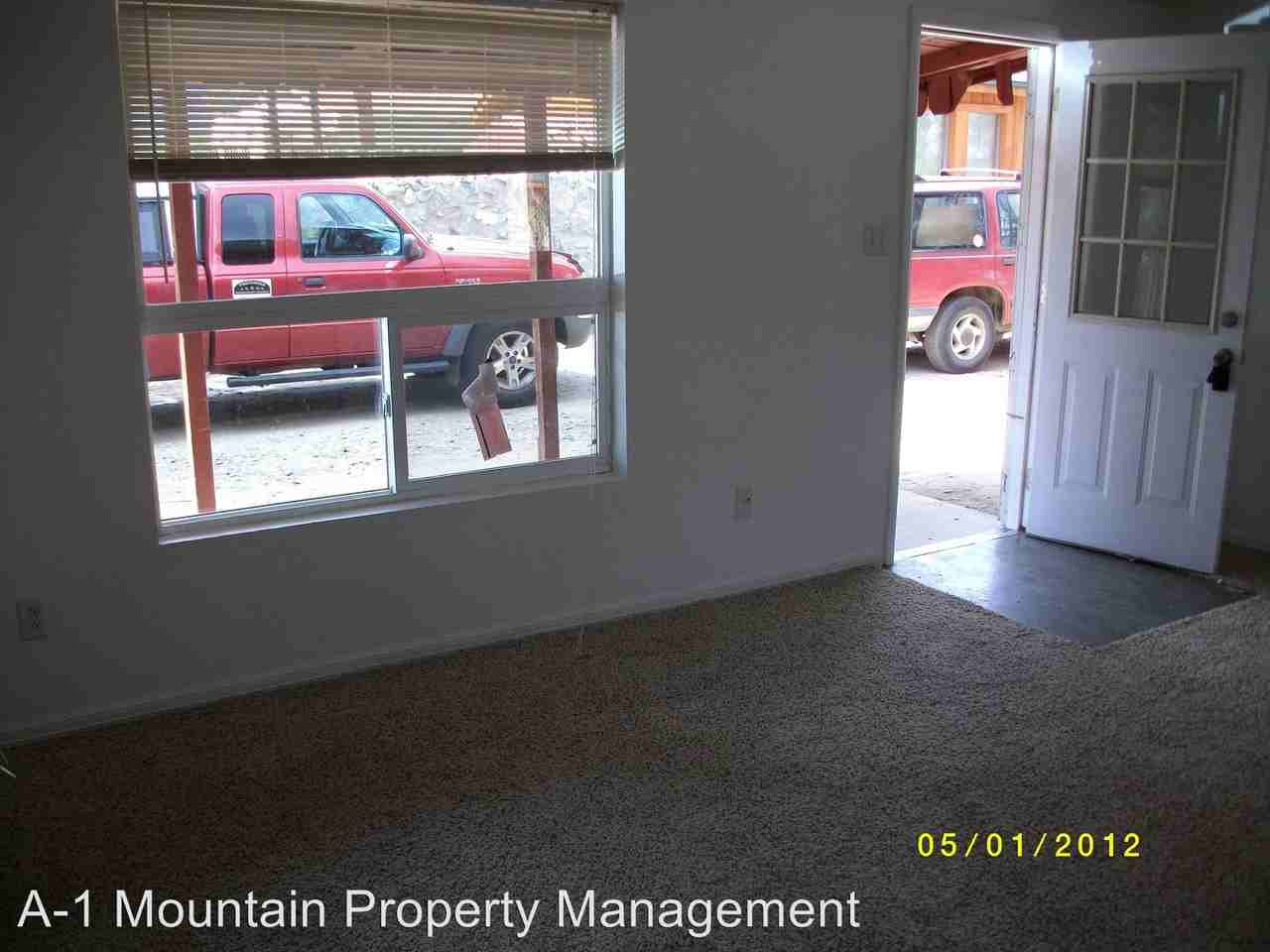 30453 Hilltop Dr - Photo 3 of 8