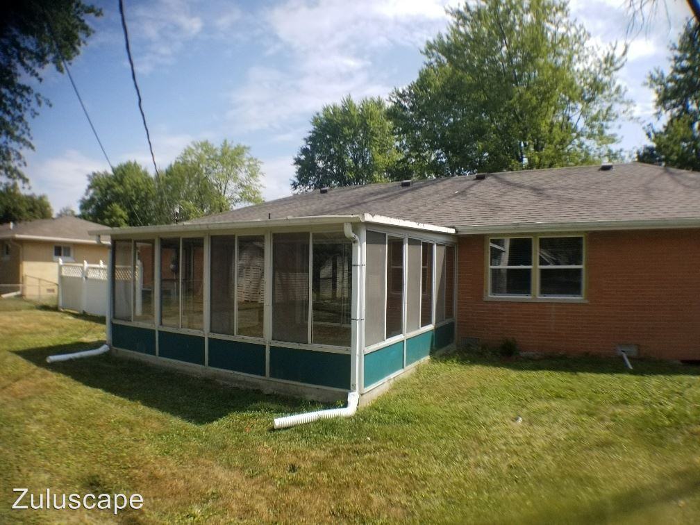 5109 S Breezewood Dr - Photo 2 of 14