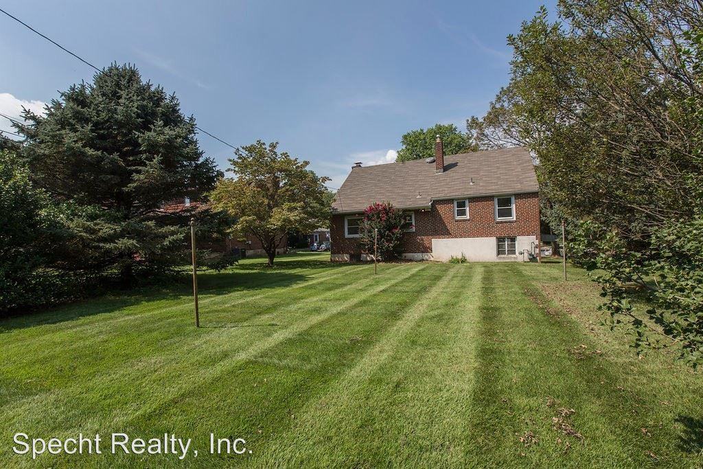 119 W 46th St - Photo 2 of 18