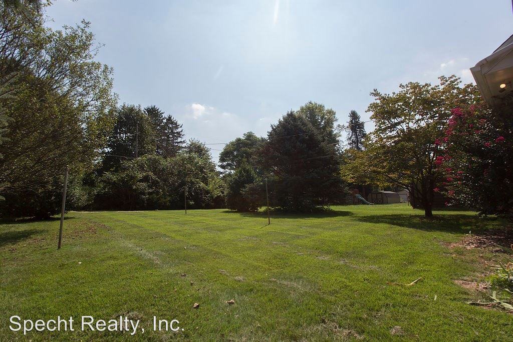 119 W 46th St - Photo 3 of 18