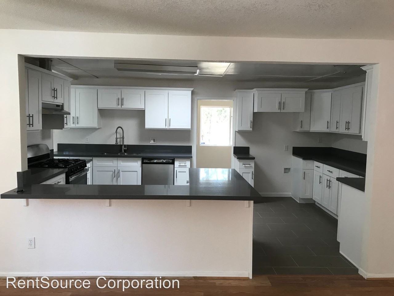 43302 42nd St W - Photo 3 of 34