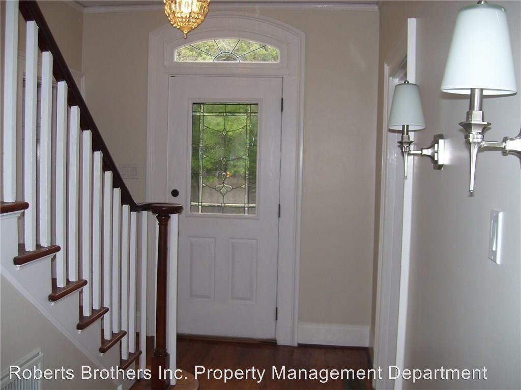 169 Roberts St - Photo 2 of 24