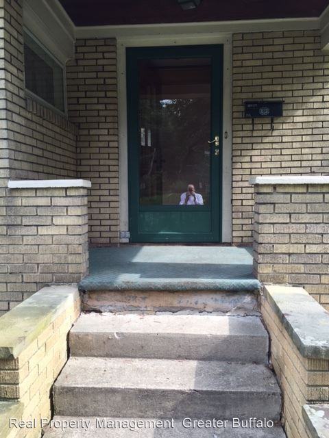 231 W Main St - Photo 2 of 30