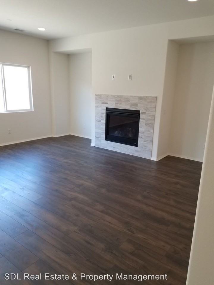 34811 Silversprings Place - Photo 3 of 18
