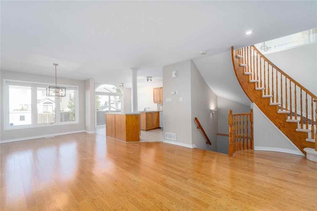 325 Bryarton Street - Photo 3 of 10