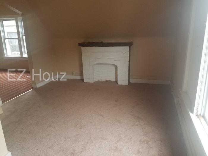 161 Courtland Ave - Photo 3 of 10