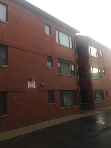 1916 S Wells St #2 - Photo 2 of 14