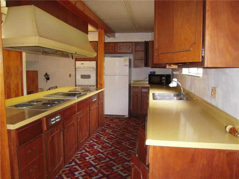 3241 McCully Rd - Photo 3 of 13