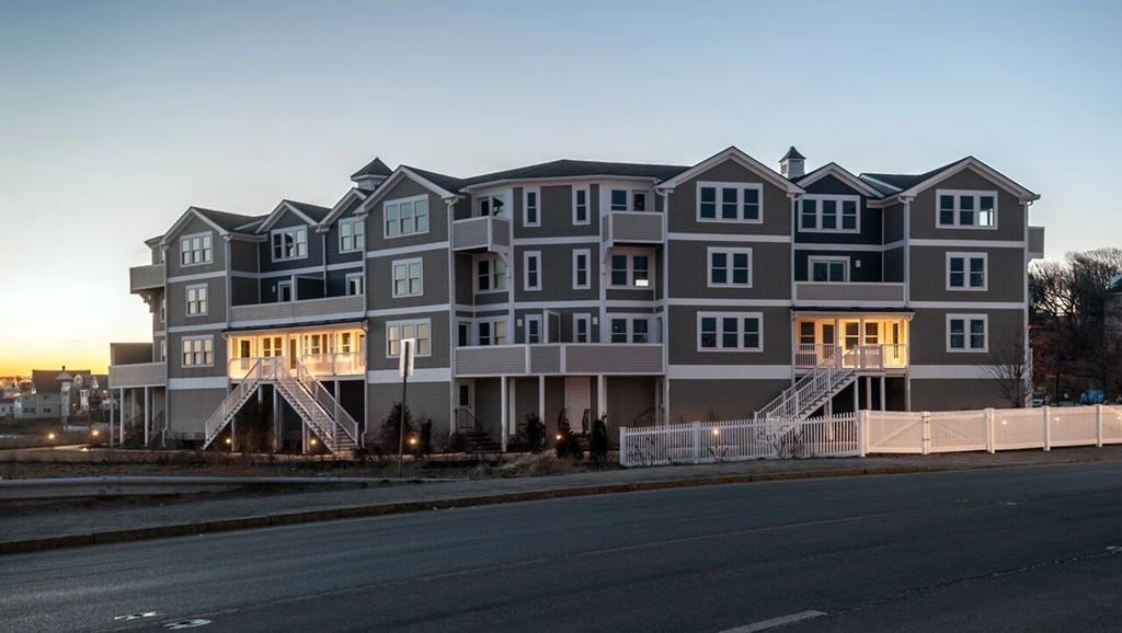 7 Bay St #10 - Photo 2 of 11