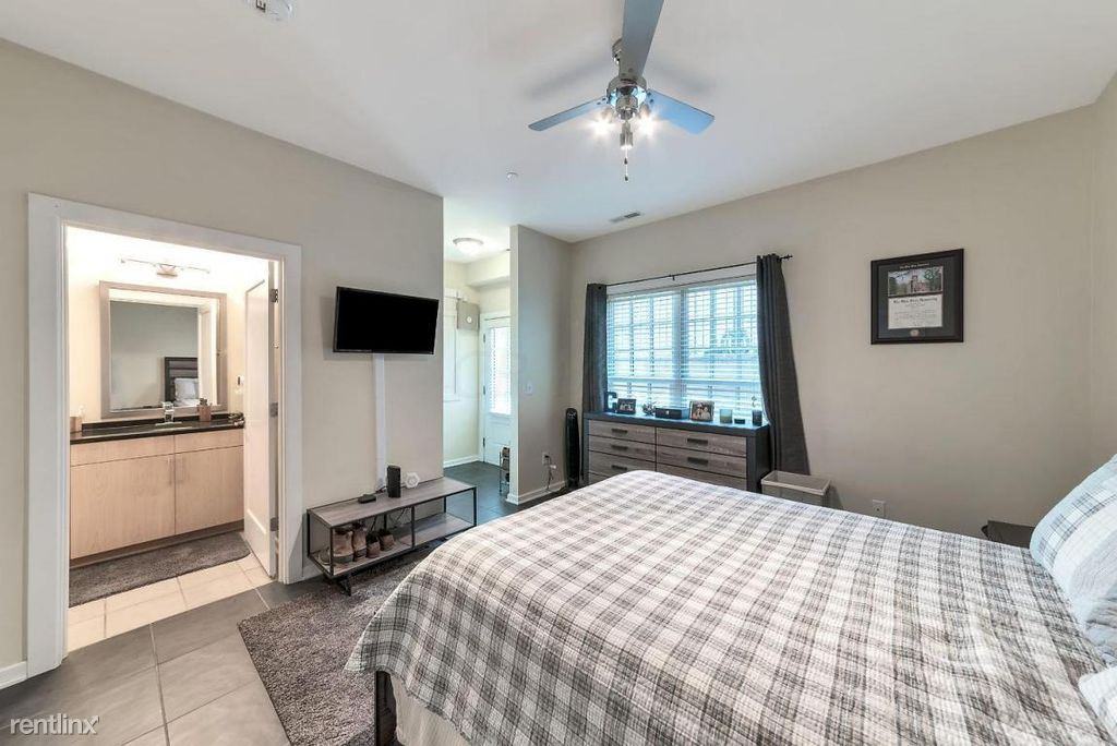 52 N 4th St - Photo 2 of 11