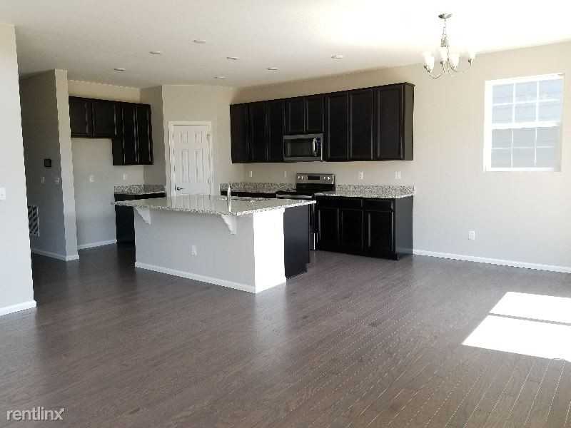 15946 E Otero Cir - Photo 3 of 9