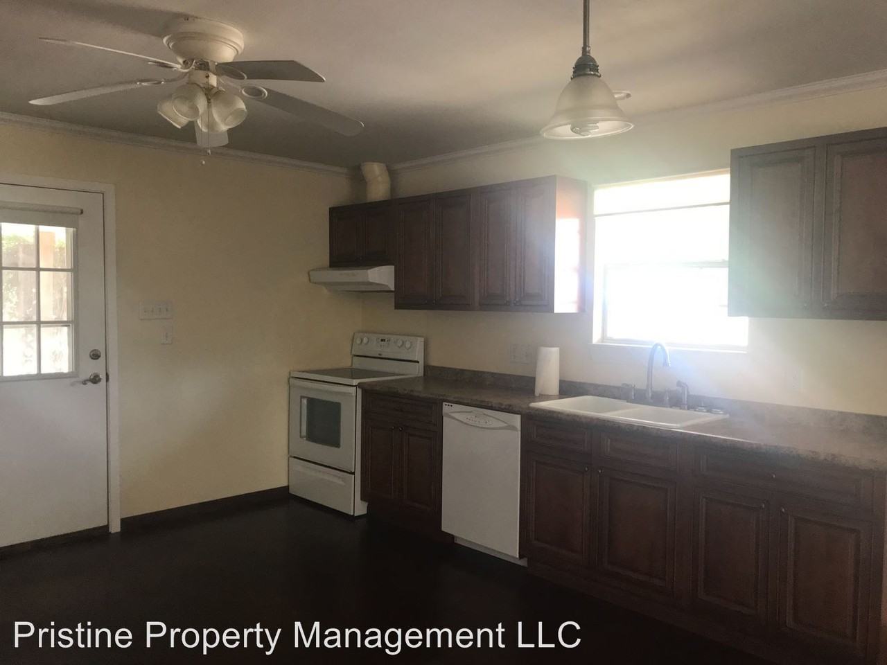 1886 Zinnia Rd - Photo 2 of 8