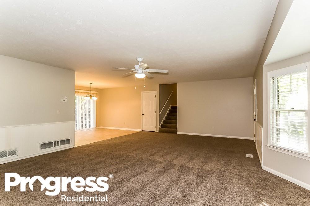 91 Hearthstone Dr S - Photo 2 of 15