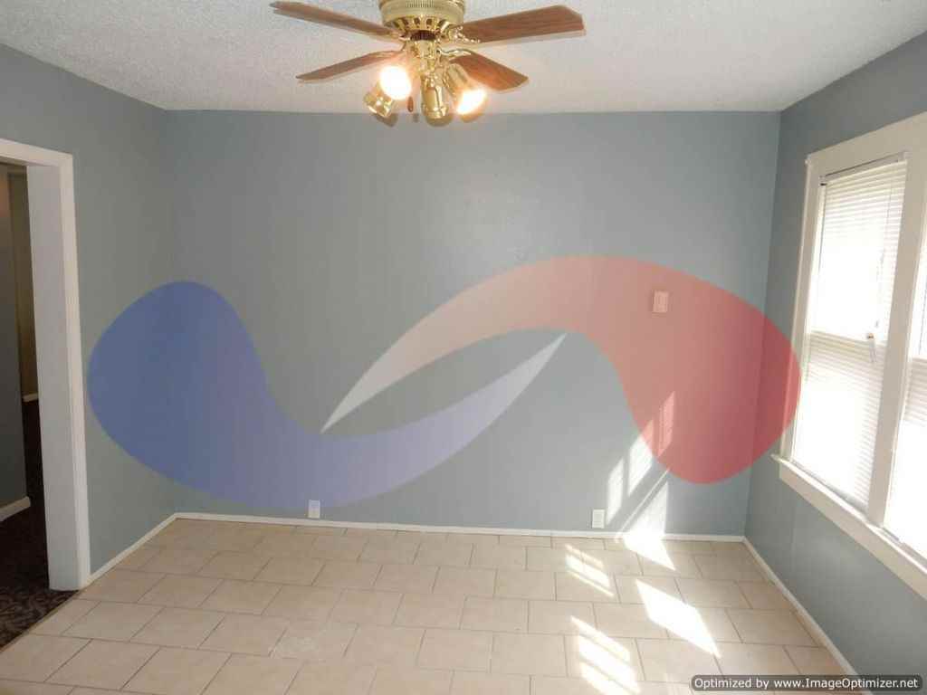 114 North Evanston Avenue - Photo 3 of 9