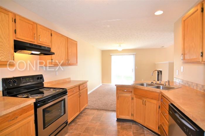5001 Lewiston Dr - Photo 2 of 11