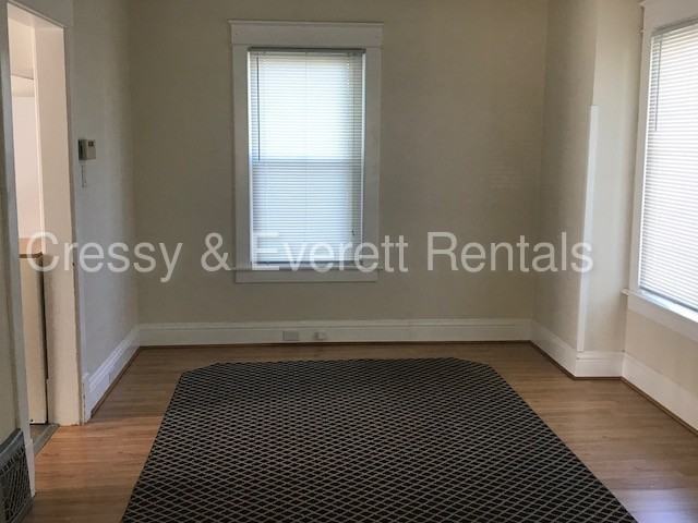 1005 S 26th St - Photo 3 of 16