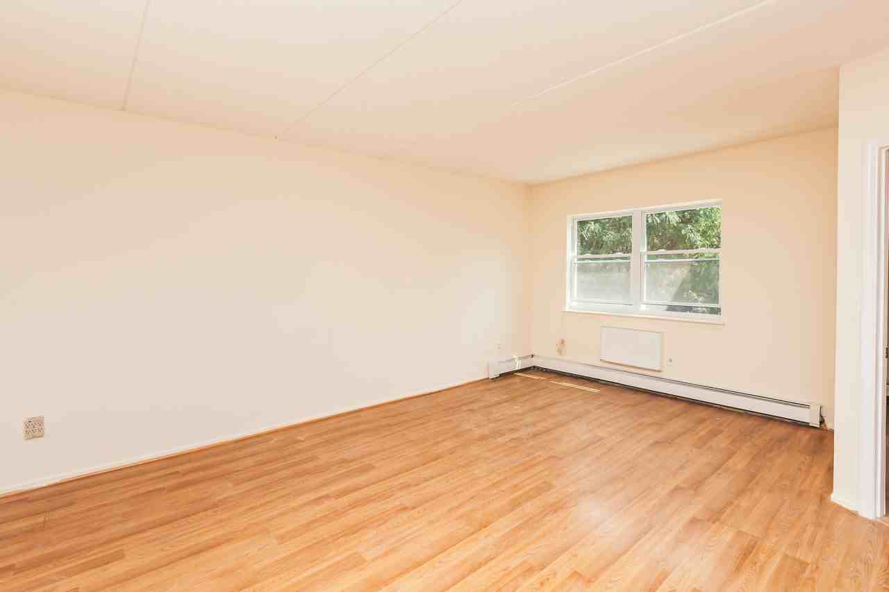 983 Madison Street #19TL - Photo 2 of 14