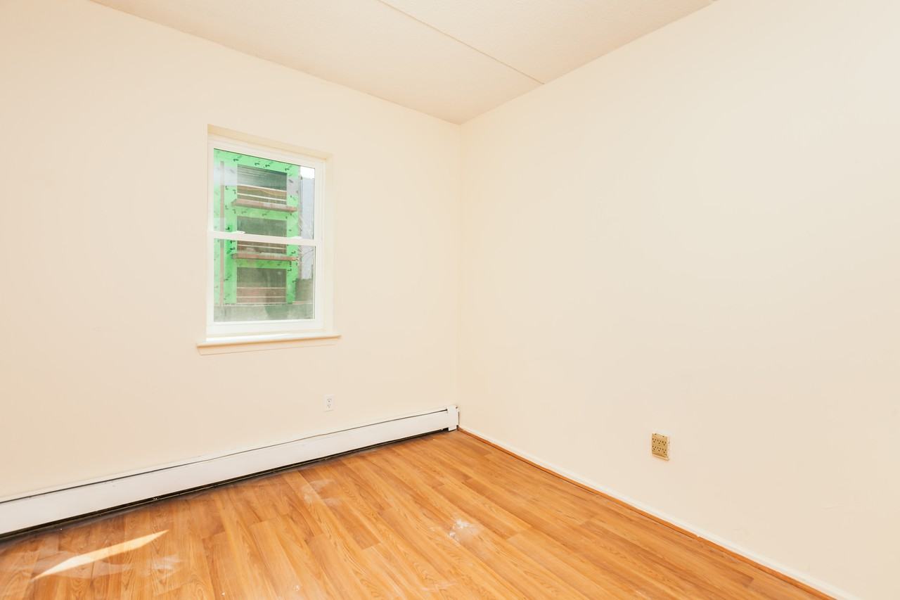 983 Madison Street #19TL - Photo 3 of 14