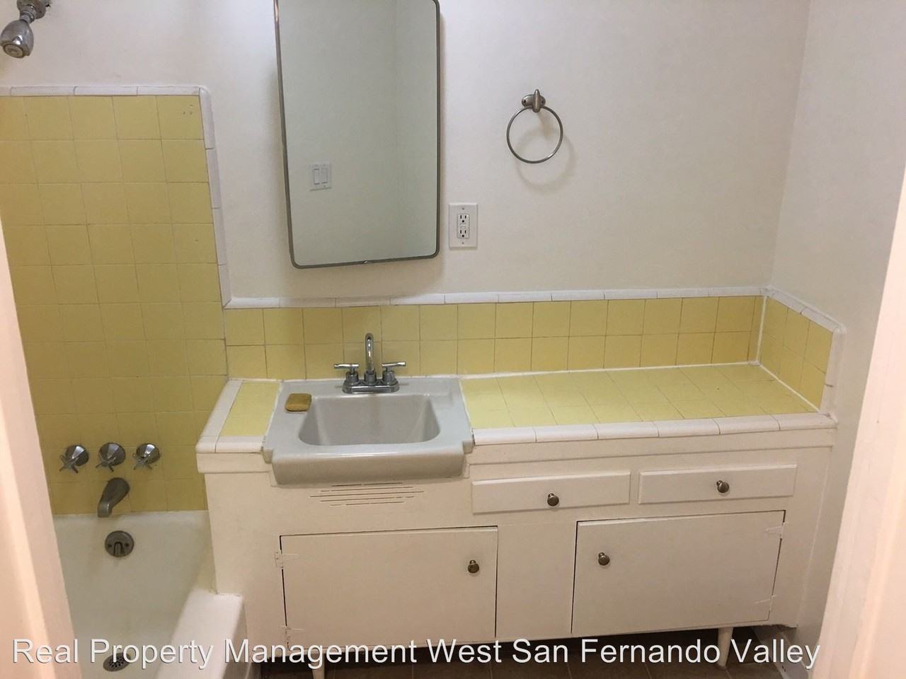 1201 N Kingsley Dr #2 - Photo 2 of 8