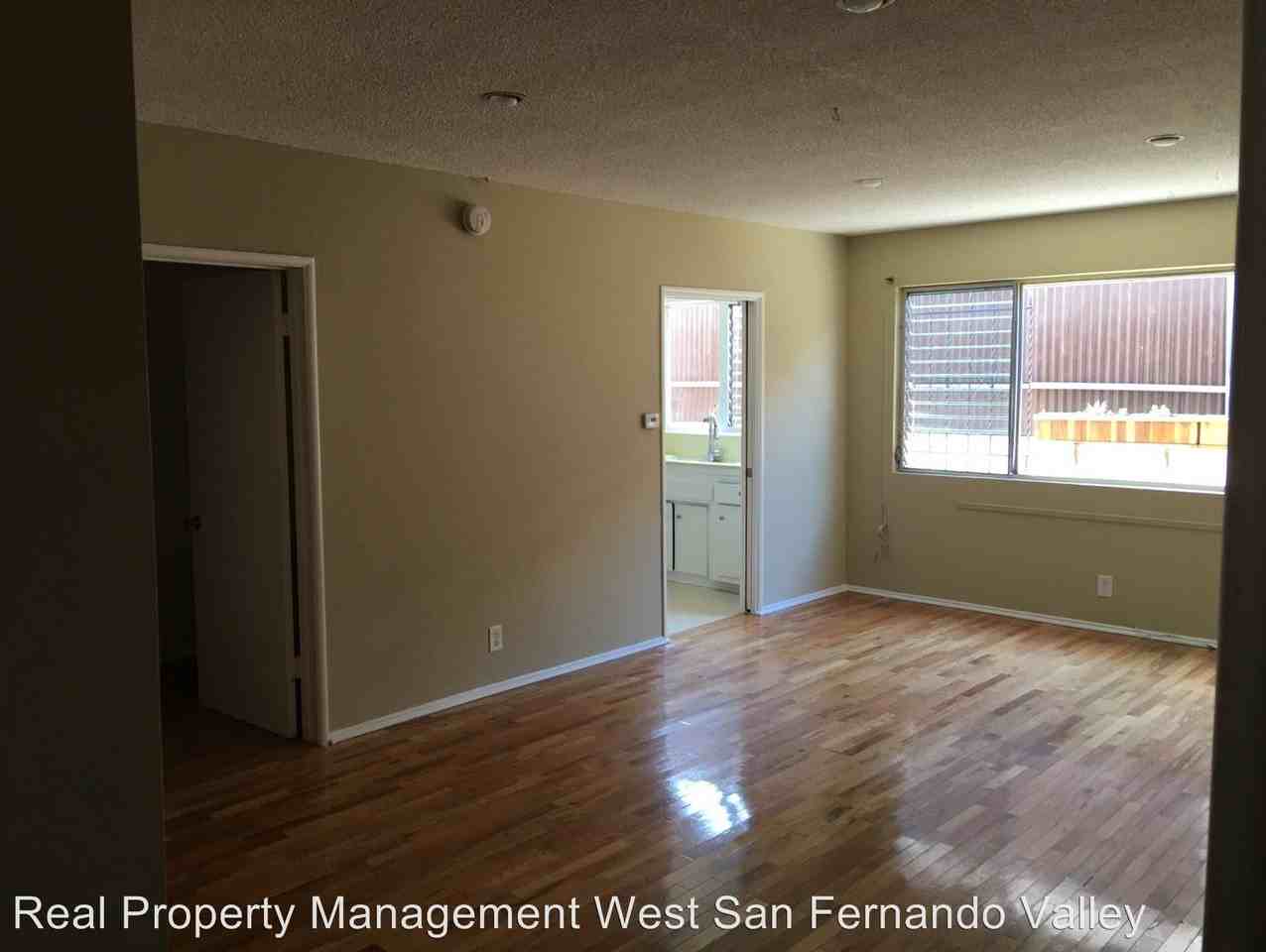 1201 N Kingsley Dr #2 - Photo 3 of 8